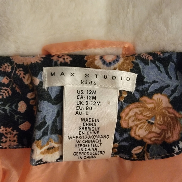 Max Studio Kids Girls Light Pink Pea Coat White Faux Fur Collar, Sleek Interior - Picture 4 of 5